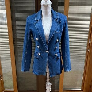 ee:Some denim blazer - size small